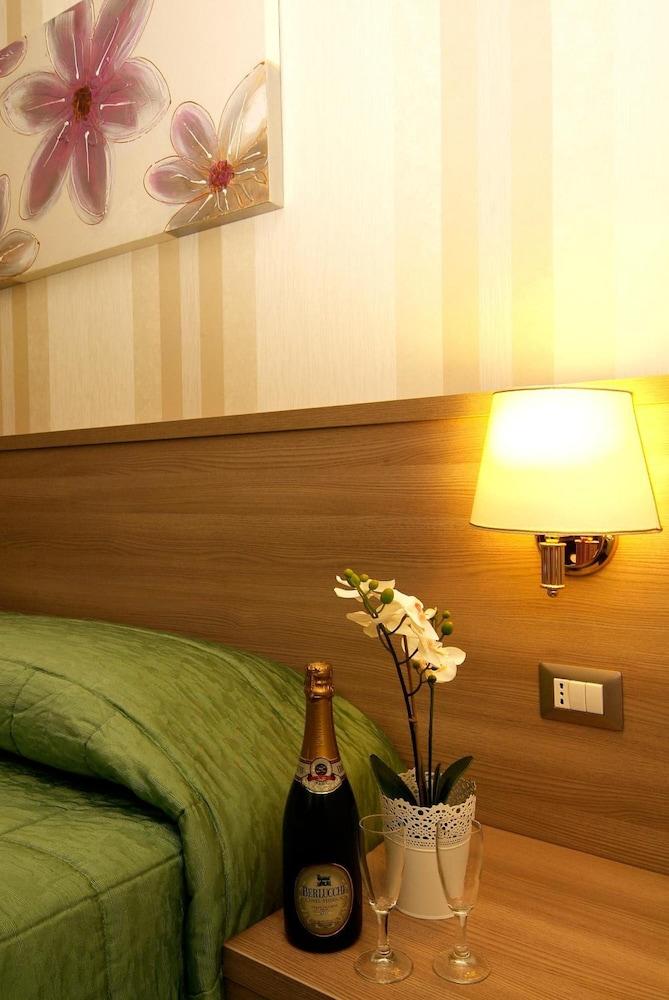 Hotel Argentina Рим Экстерьер фото