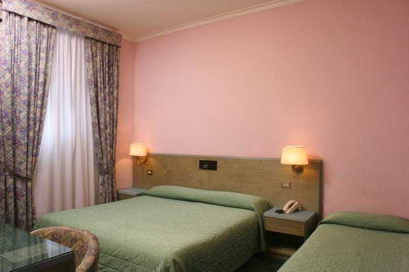 Hotel Argentina Рим Экстерьер фото